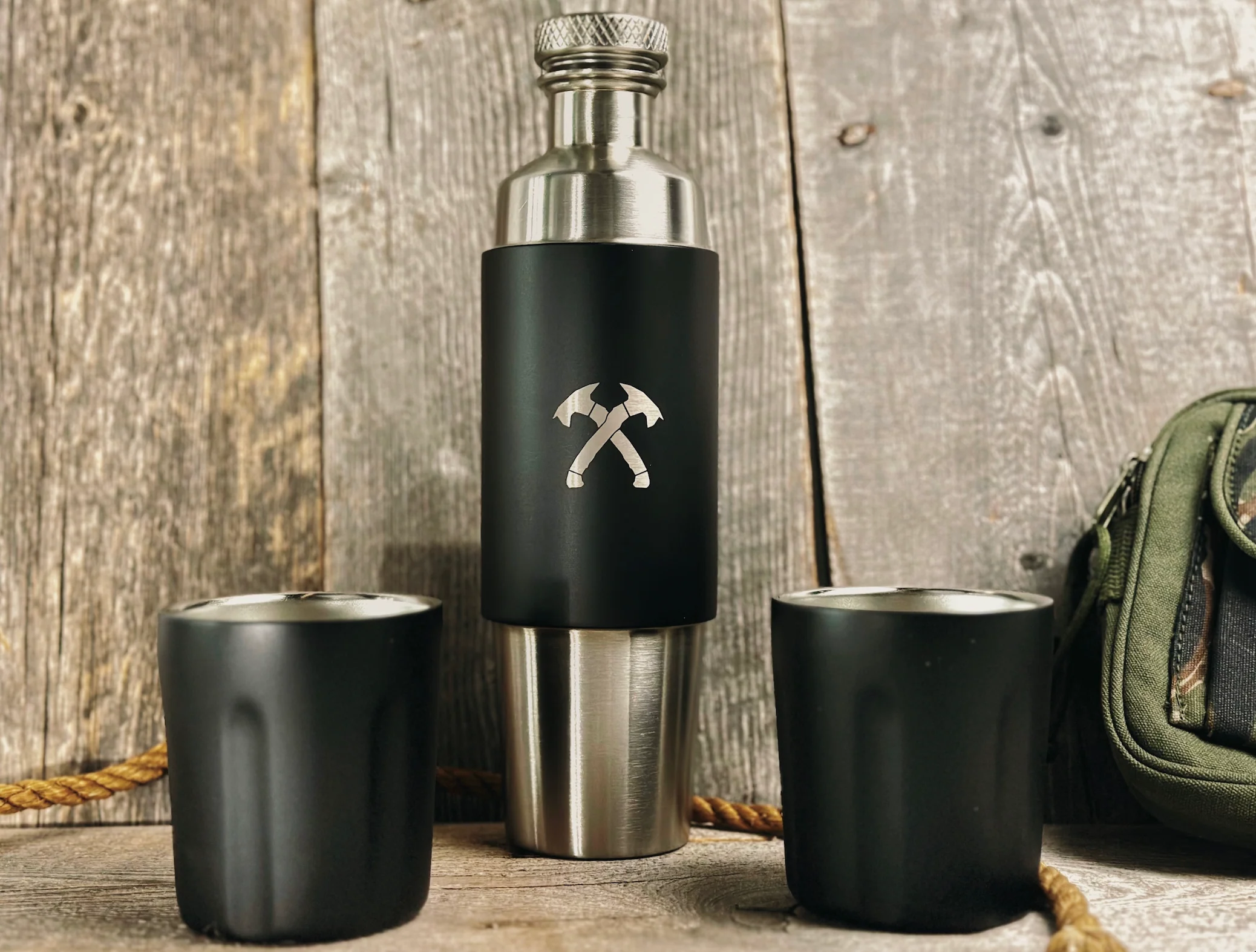 Jack Carr X High Camp Firelight Flask Set - Image 3
