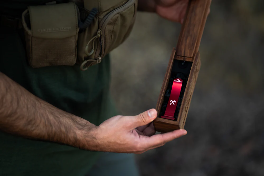 Outdoorsmans x Jack Carr Binocular Adapter - Image 3